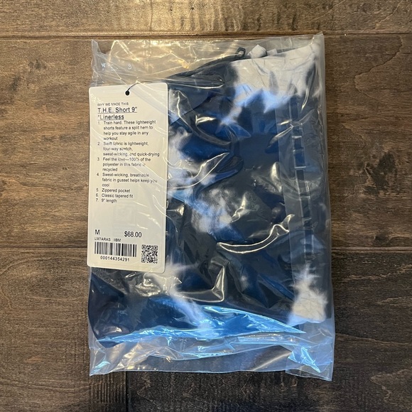lululemon T.H.E. Linerless Short 9" - Picture 2 of 5